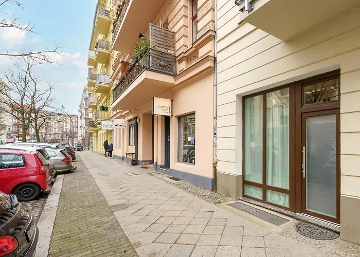 The Koburger I - Stylish With Extra High Bed For Kids, 38m2 Space, Ideal For Families & Kids Or Couples Apartamento Berlín